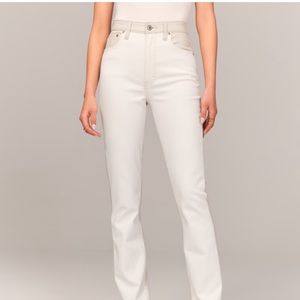 Mixed fabric Abercrombie 90’s Straight Ultra High Rise. Curve love.